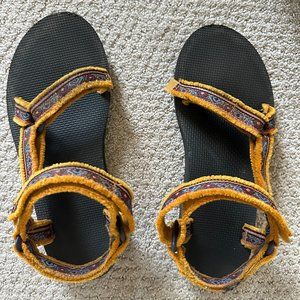 Teva Sandals Size 9